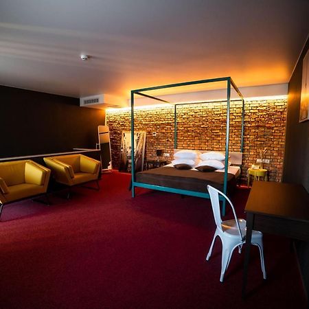 Sribni Leleky Hotel & Spa Lutsʼk Eksteriør billede