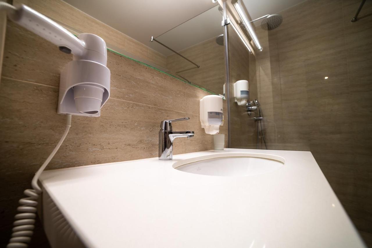 Sribni Leleky Hotel & Spa Lutsʼk Eksteriør billede