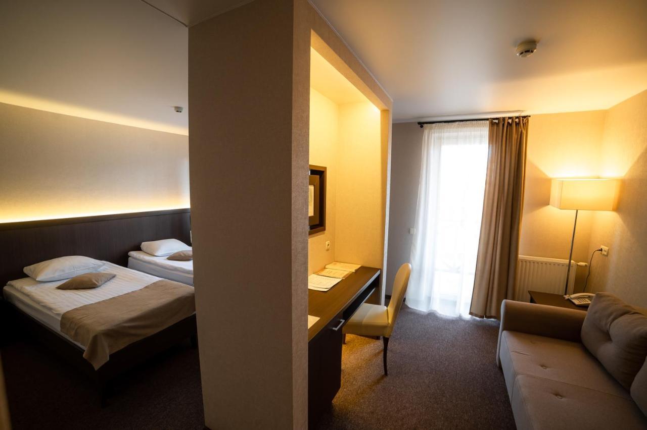 Sribni Leleky Hotel & Spa Lutsʼk Eksteriør billede